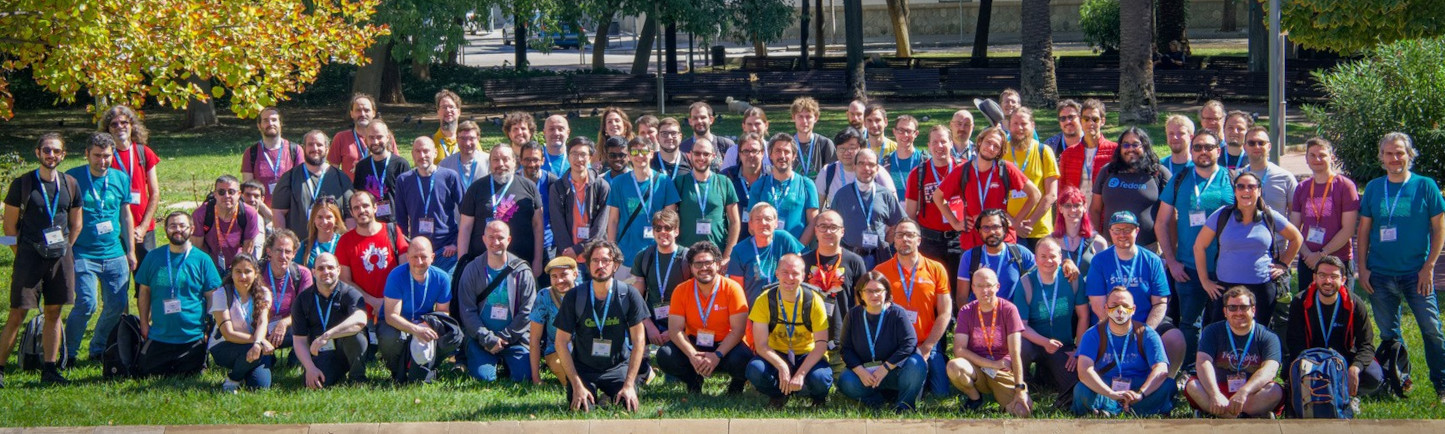 Deltagare av Akademy 2022 som hölls i Barcelona.